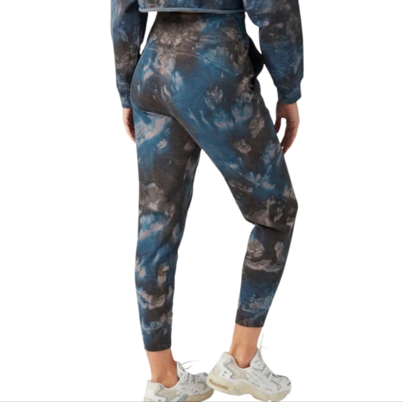 lululemon athletica Pants - Lululemon athletica Ready To Rulu  Jogger Crop Diamond Dye Lunar Rock